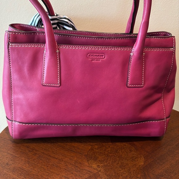 Coach  shoulder bag  thick smooth leather bright pink  Silvertone HW f13675  EUC - Picture 7 of 17